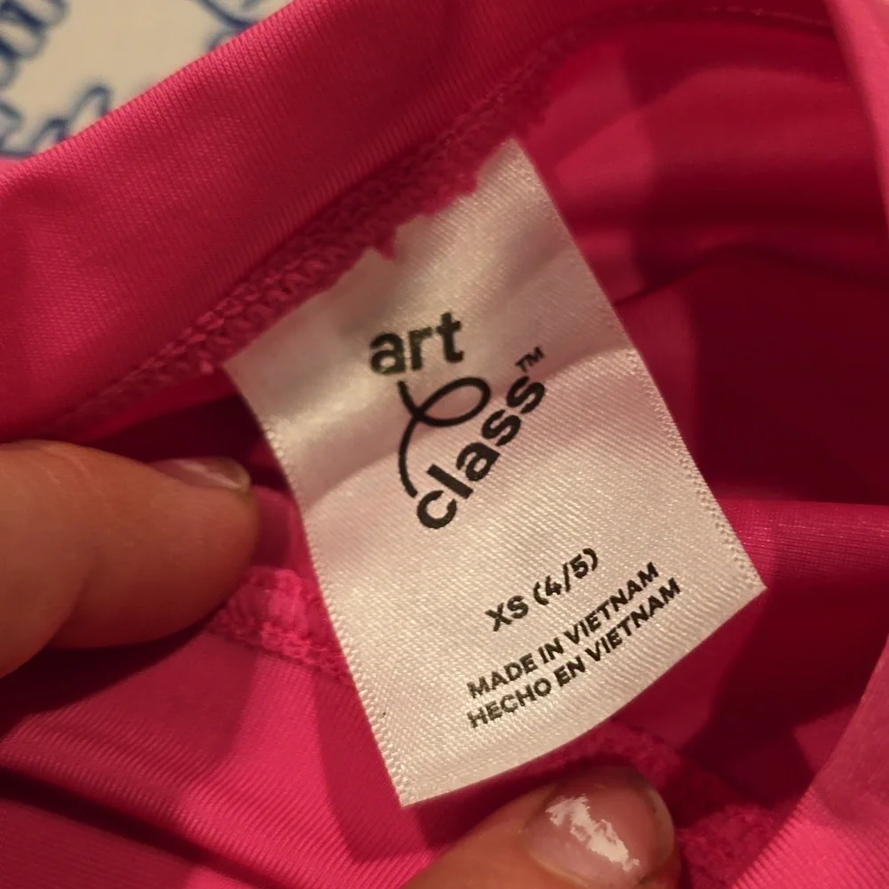 ❤️10/$13 Nwot rashguard