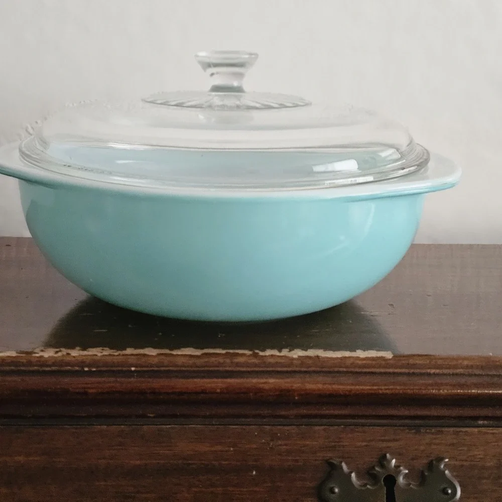 Pyrex original color holds