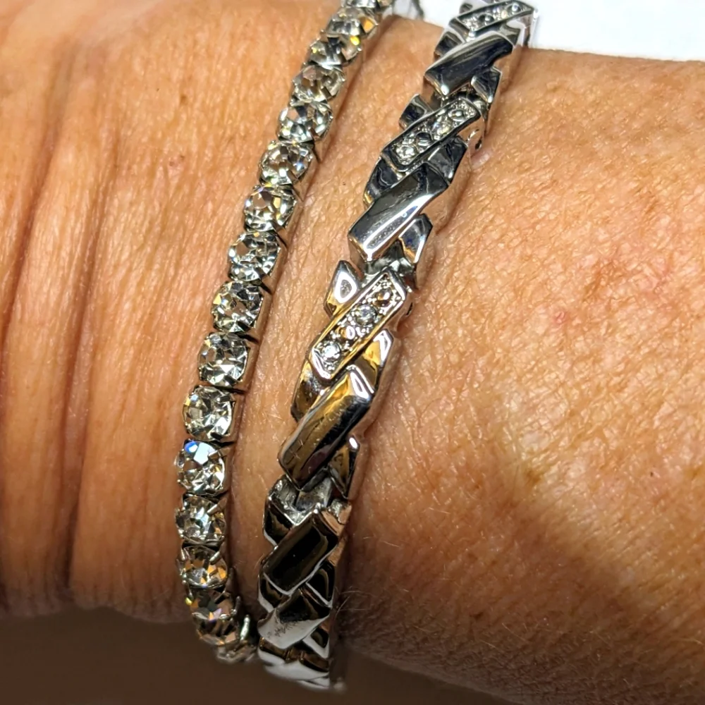 N/A silver tone