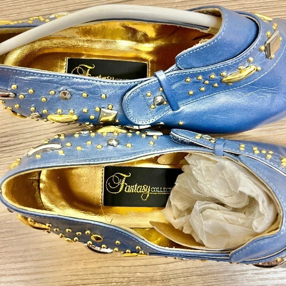 Fantasy Vintage 1980s Blue Leather Pumps - Size 7.5 Sculptural Jewel-Like Studs