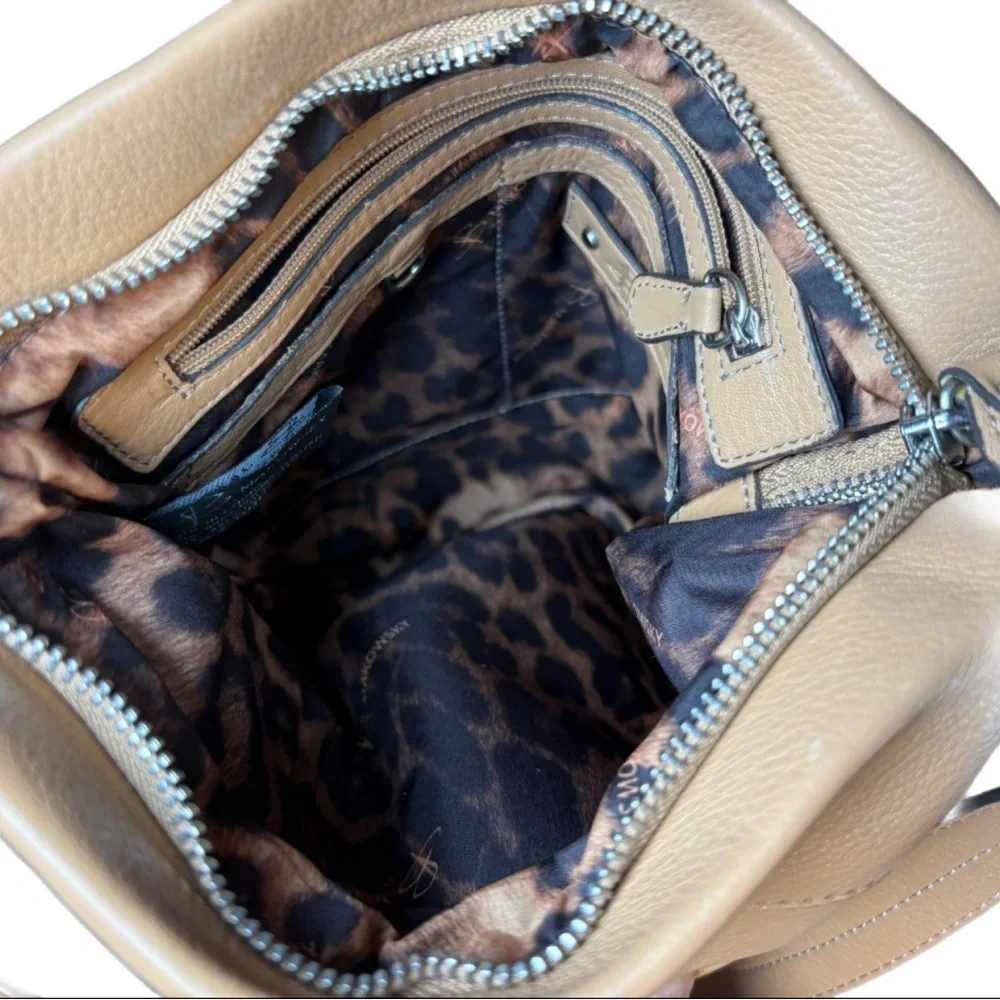 B Makowsky Genuine Leather Bag Crossbody Camel Adjustable Leather Strap New NWOT
