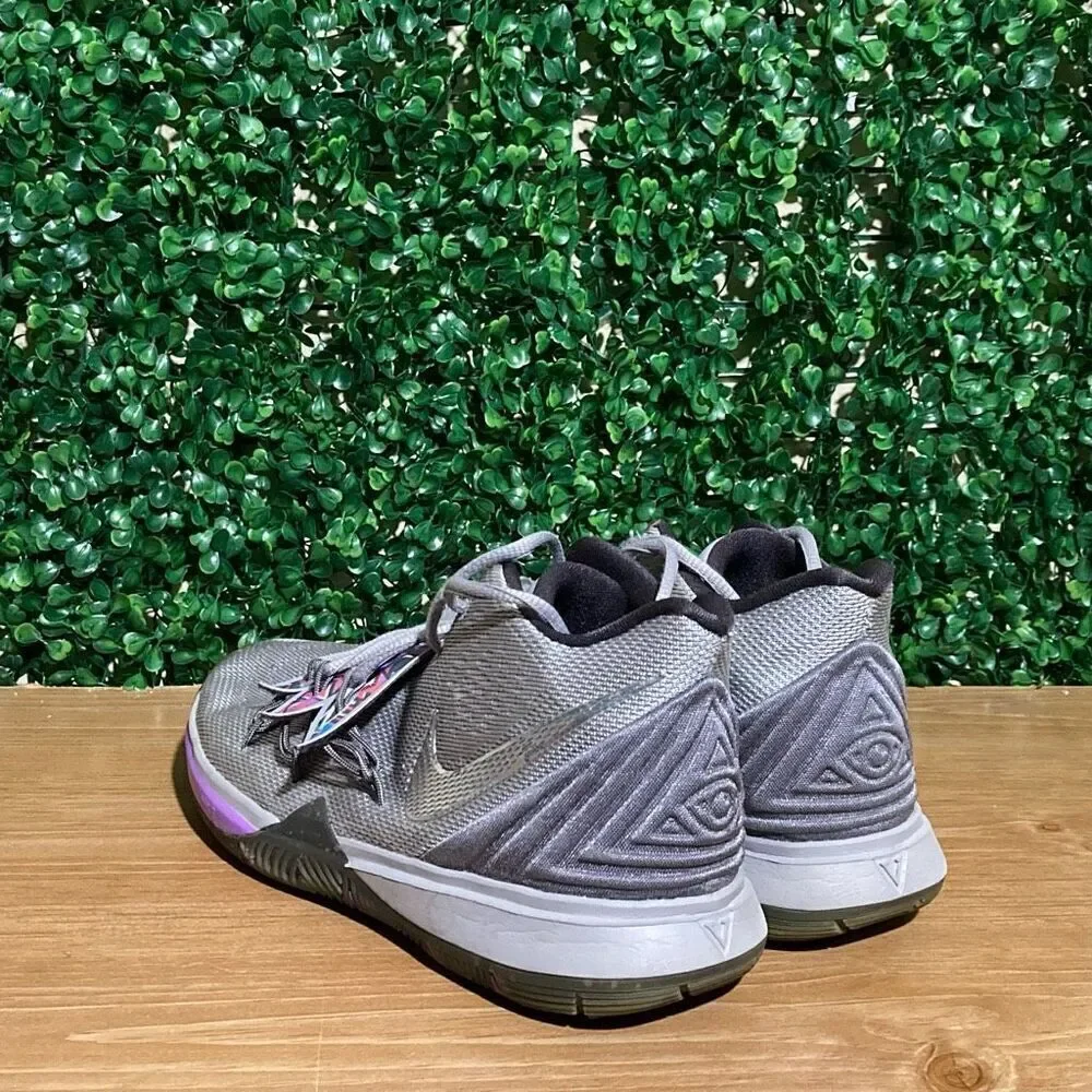 Nike kyrie bg