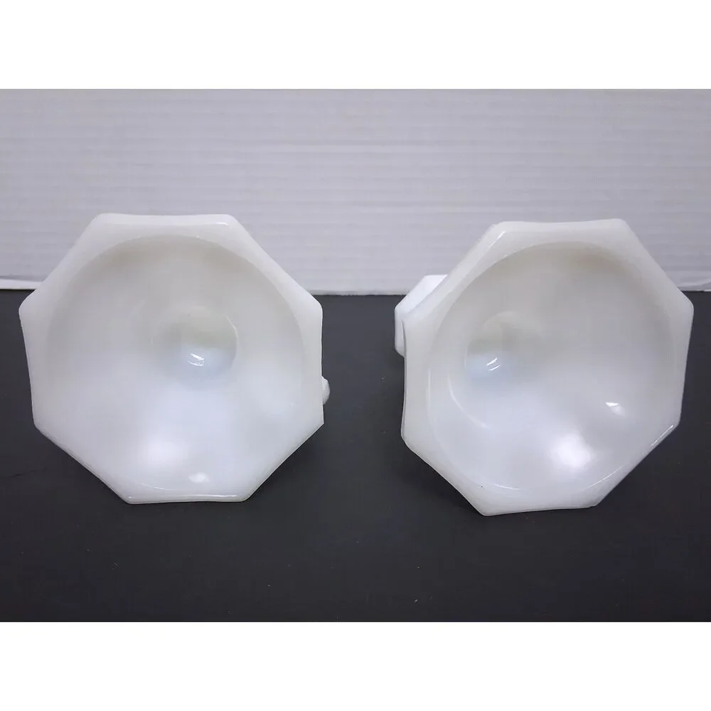 Vintage L.E. Smith Milk Glass Candlestick Holders, Colonial Chamberstick Set