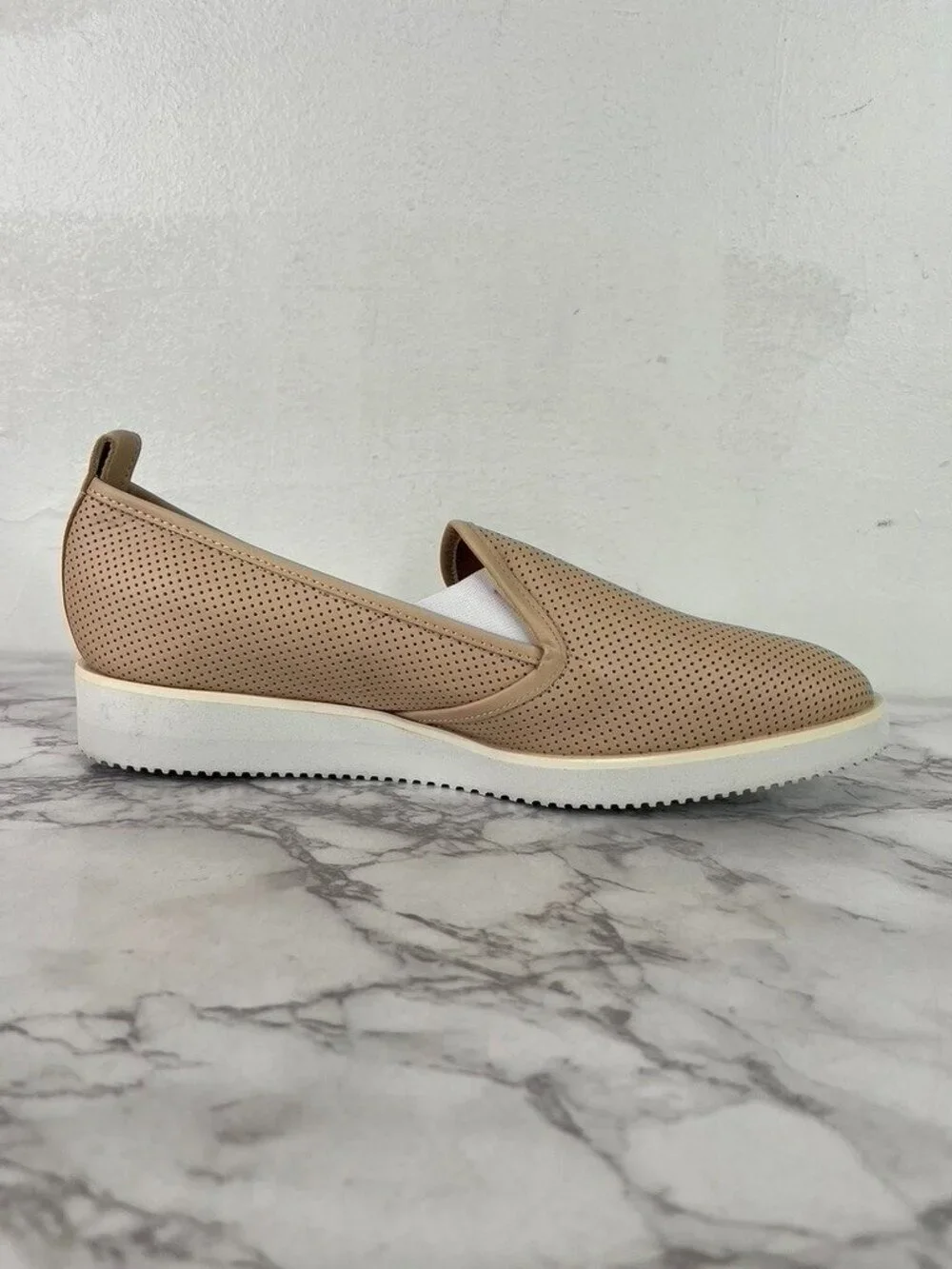 Everlane women pink