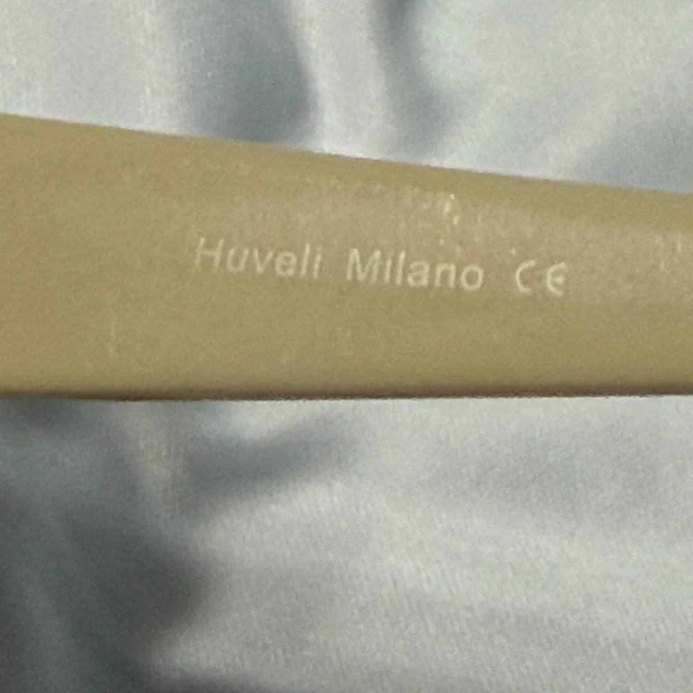 Huveli Milano excellent pre