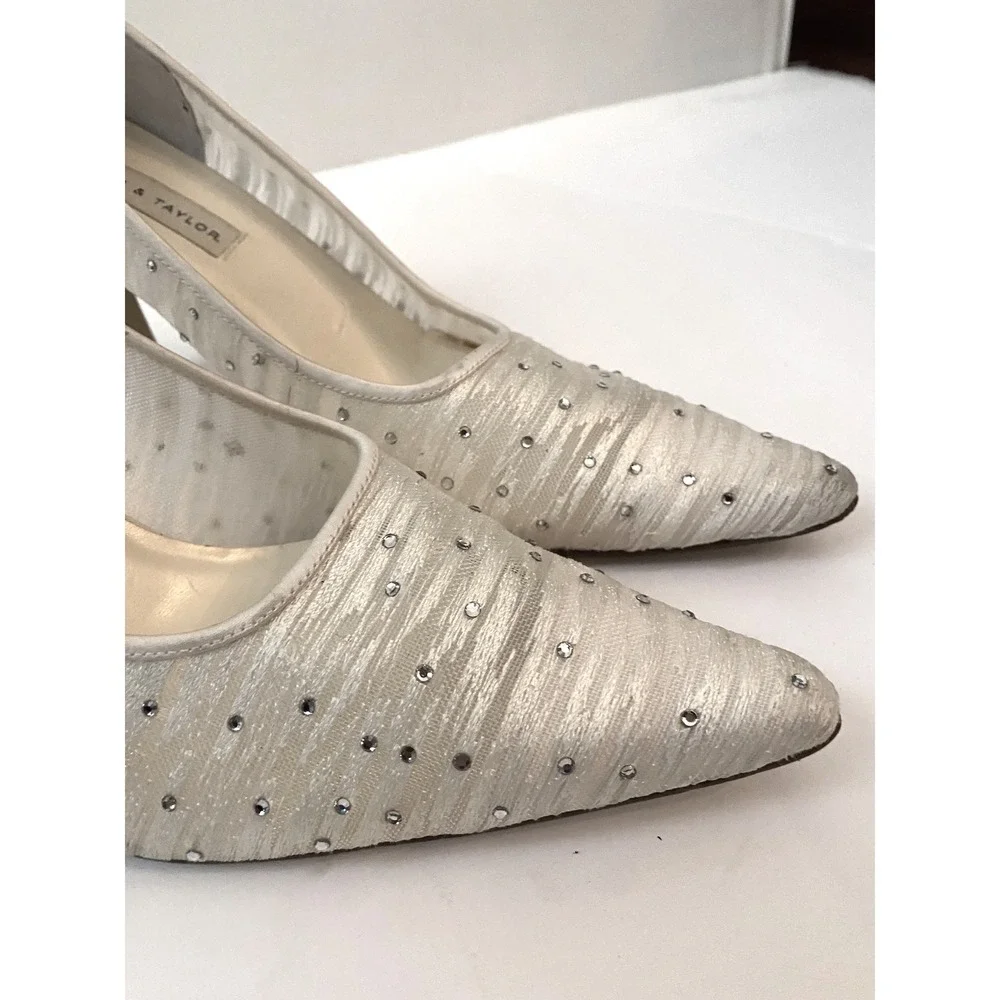 Lord & Taylor lord taylor