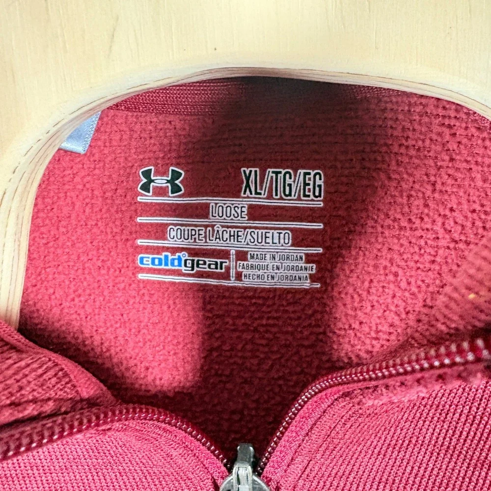 Under Armour fleece top ua