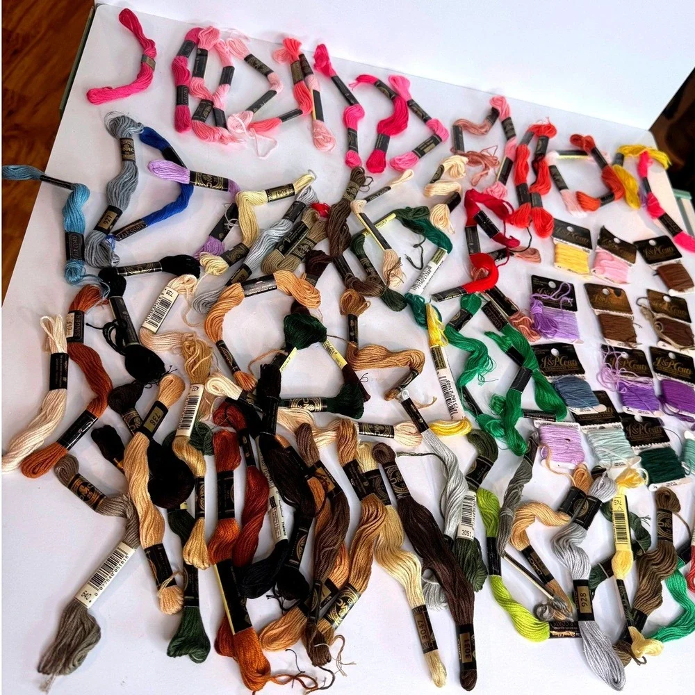Huge Vintage Cross Stitch Embroidery Floss Lot‎ DMC J P Coats 90 Pieces Mixed