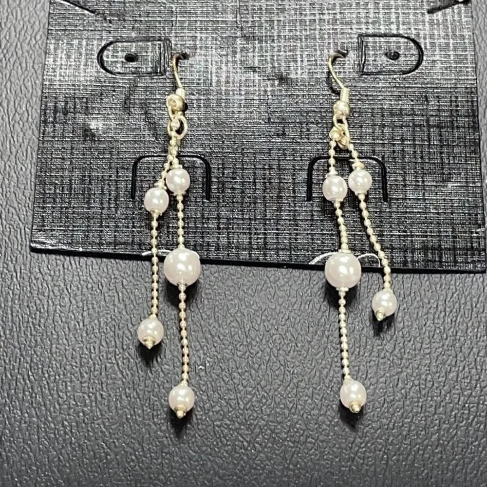 NEW Premier Designs PEARL EARRINGS