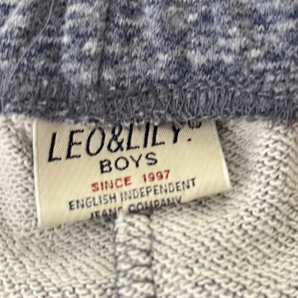 leo & lily brand new