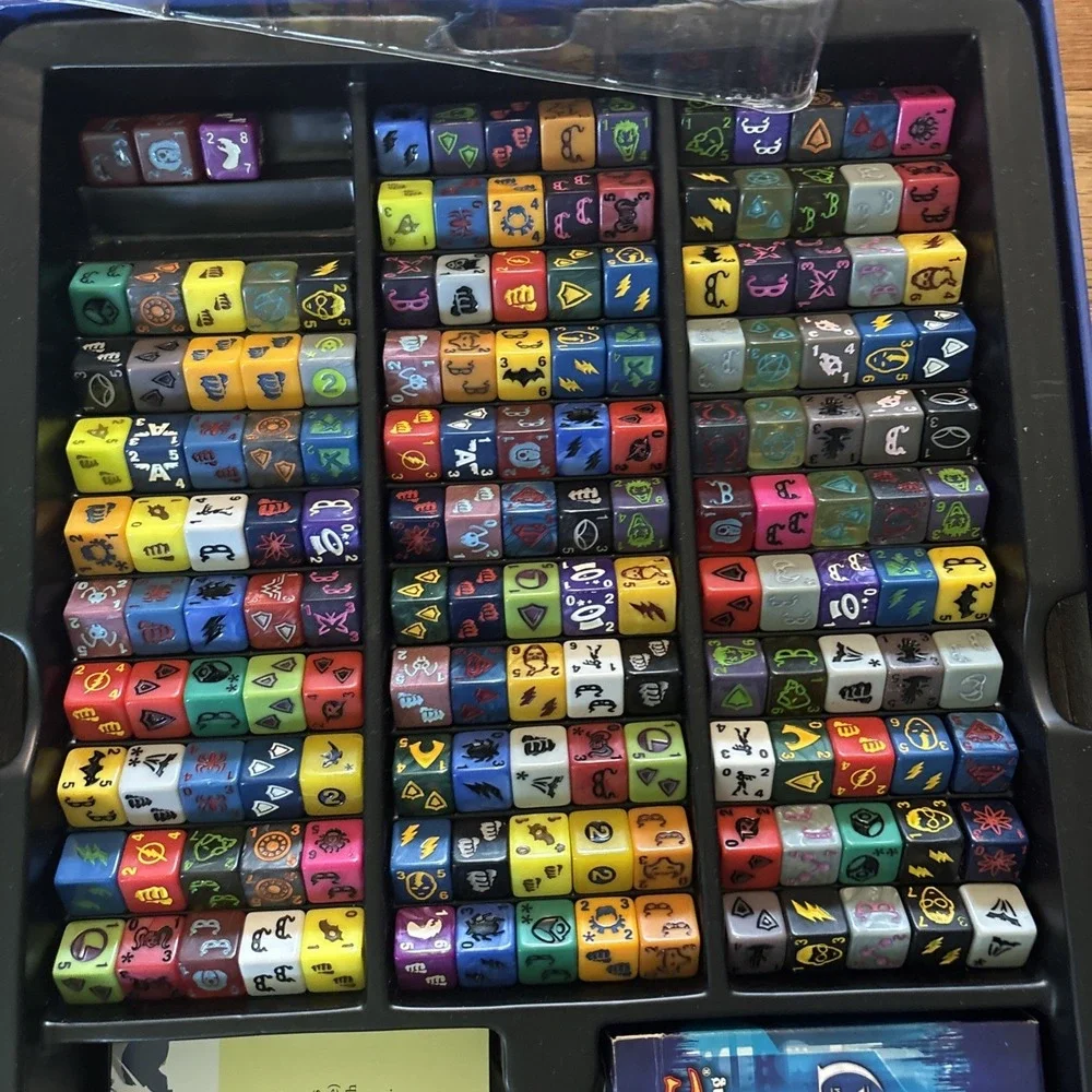 Dice Masters lot (Wiz Kids), Justice League 2015 With Lots Of Extra Cards & Dice