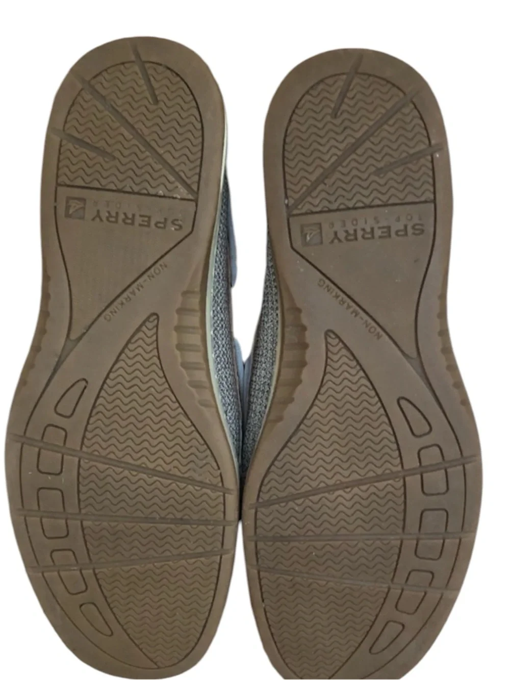 Sperry classic top