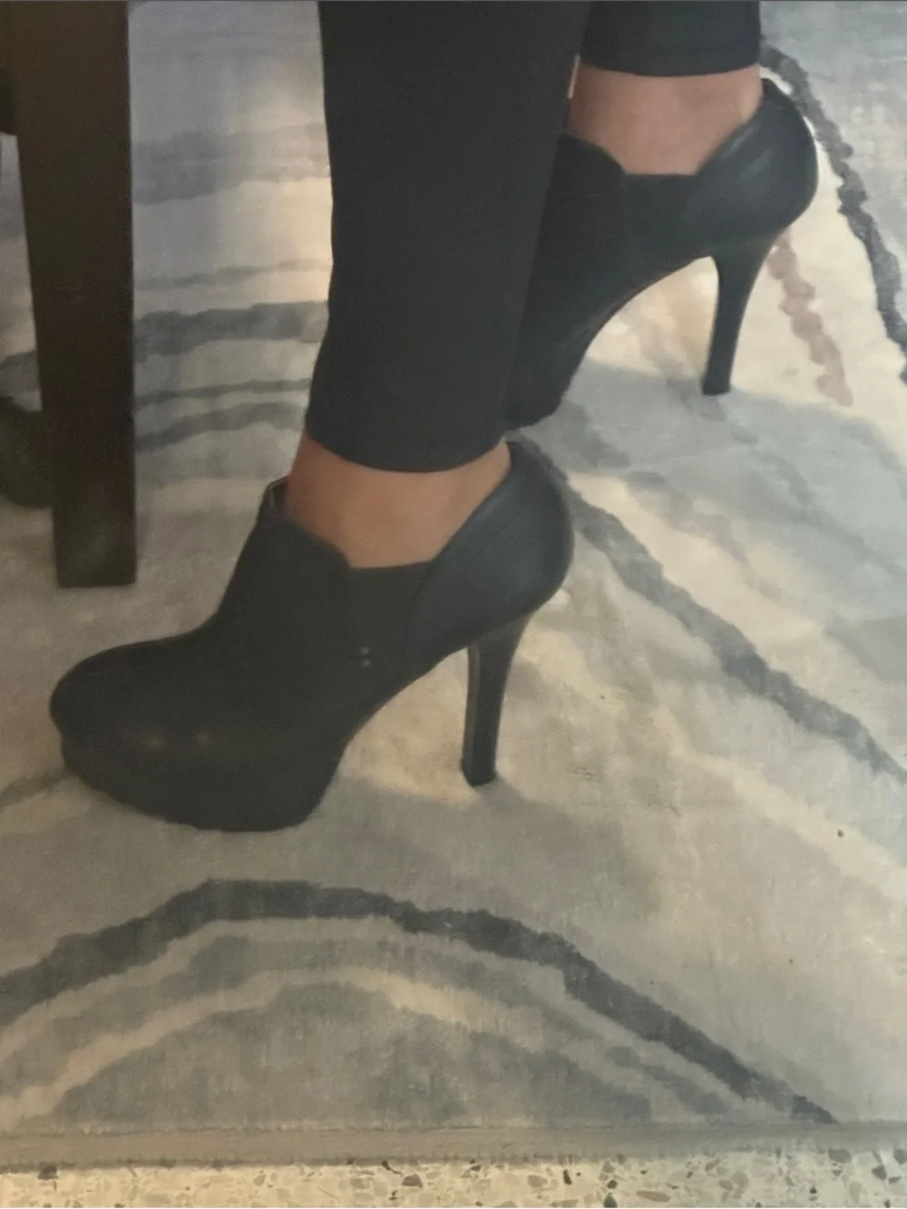 Jennifer Lopez classic black