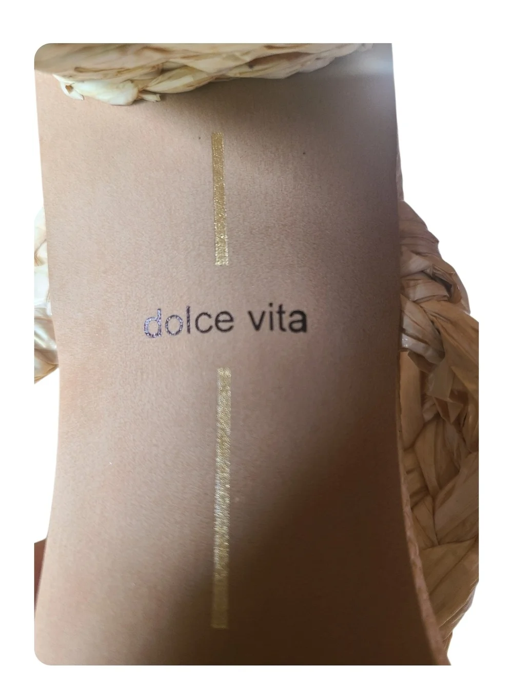 Dolce Vita step into