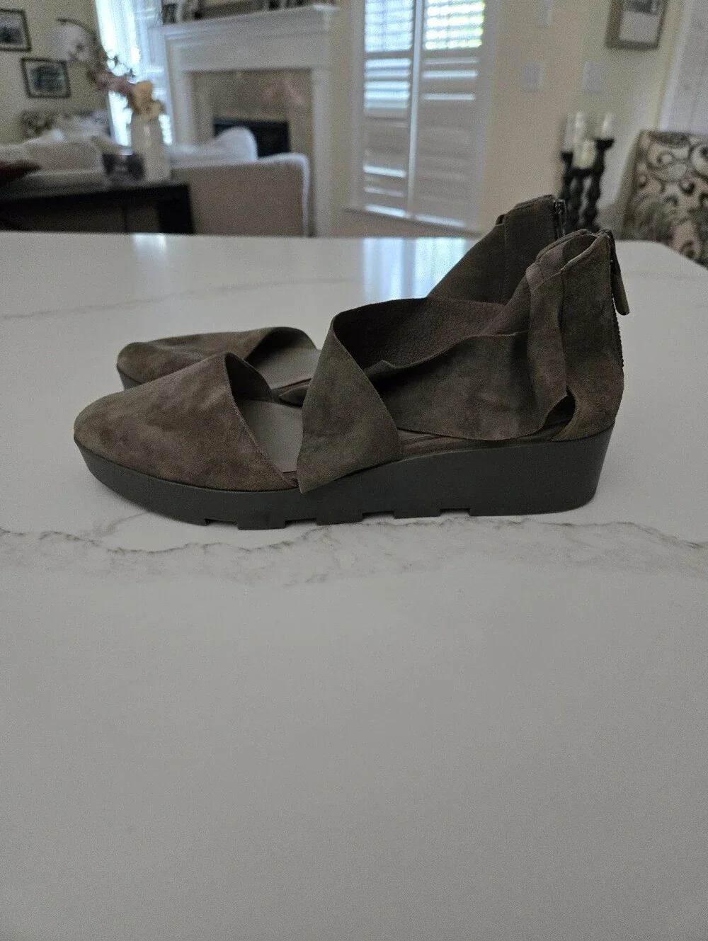 Eileen Fisher Bovery suede wedge platforms size 9.5