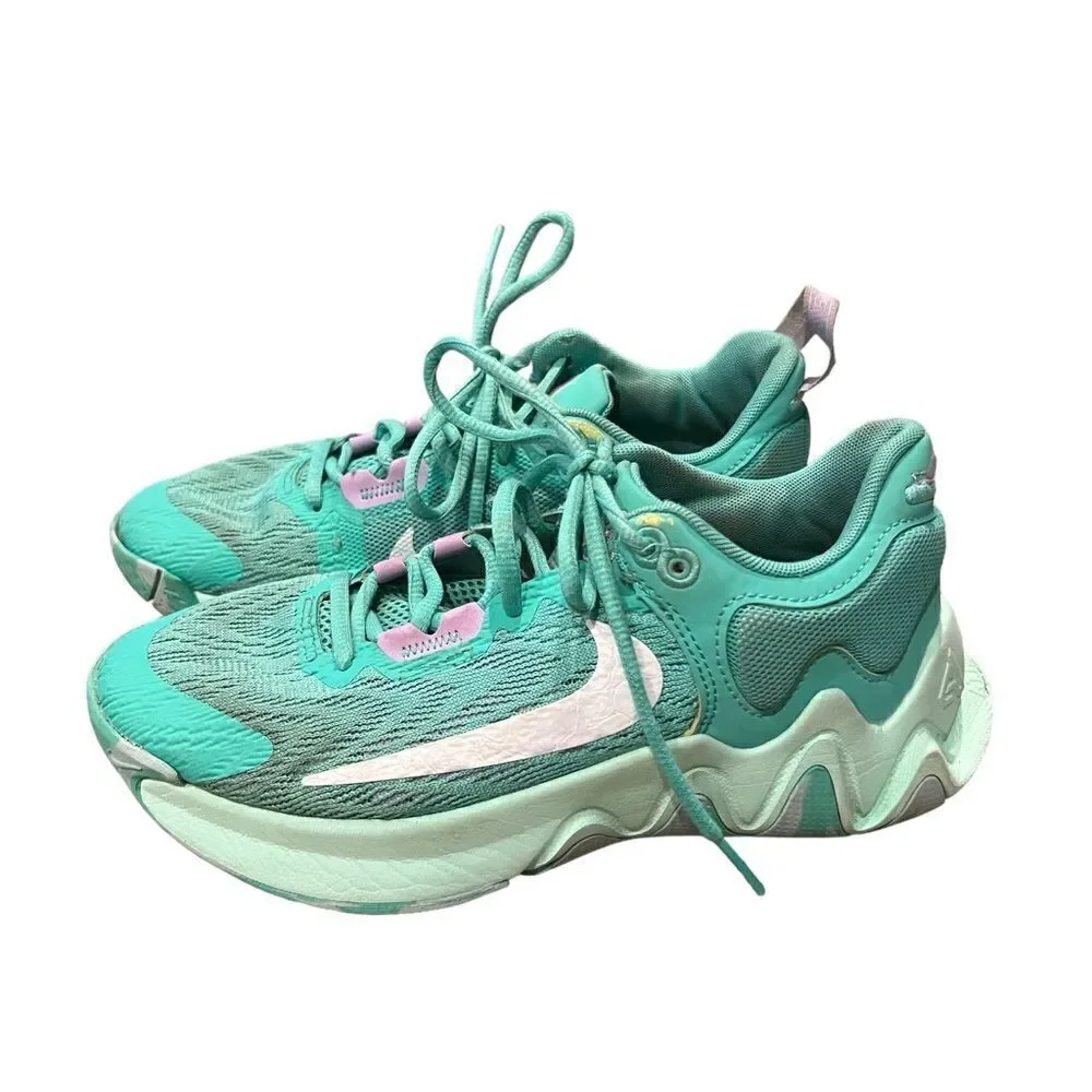 Nike good preloved