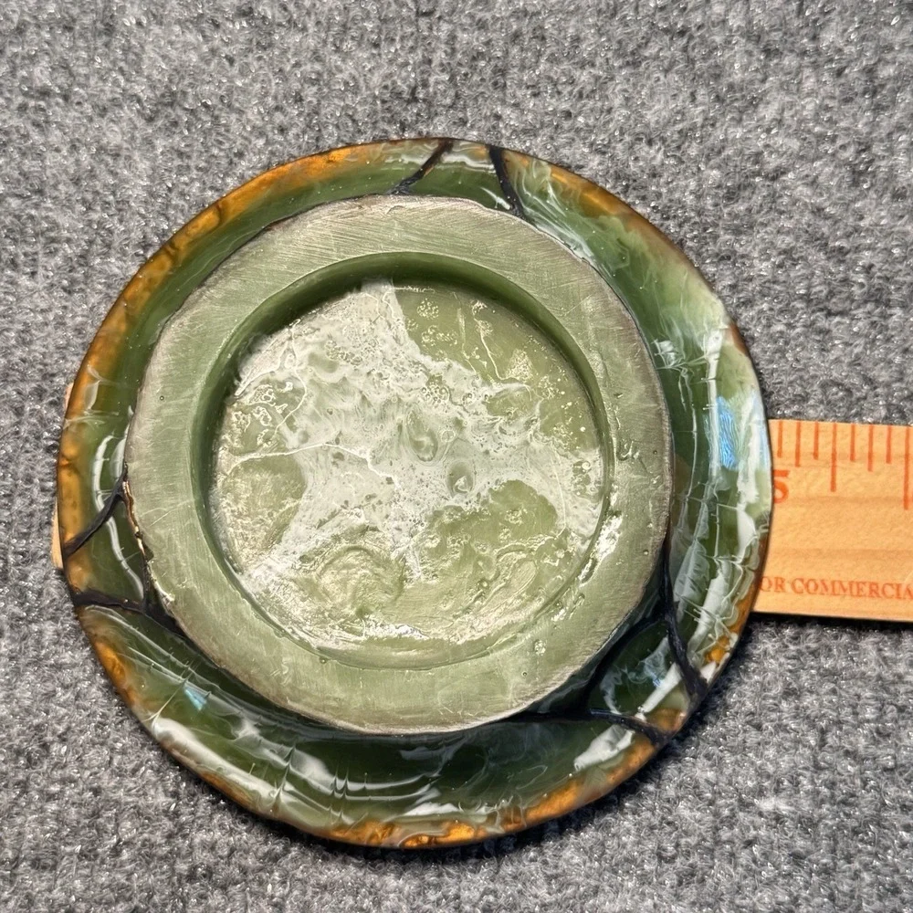 N/A vintage lucite