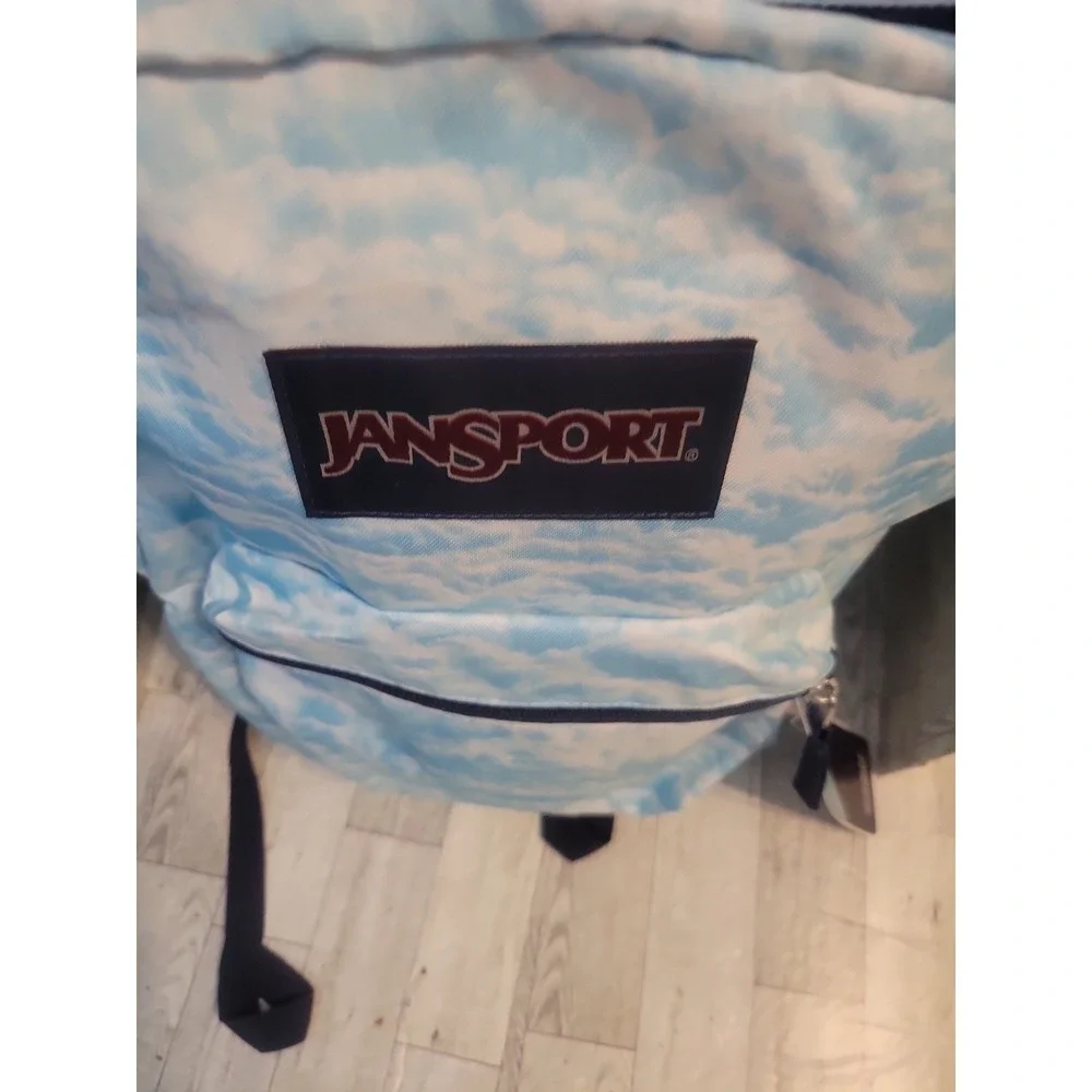 Jansport cross town