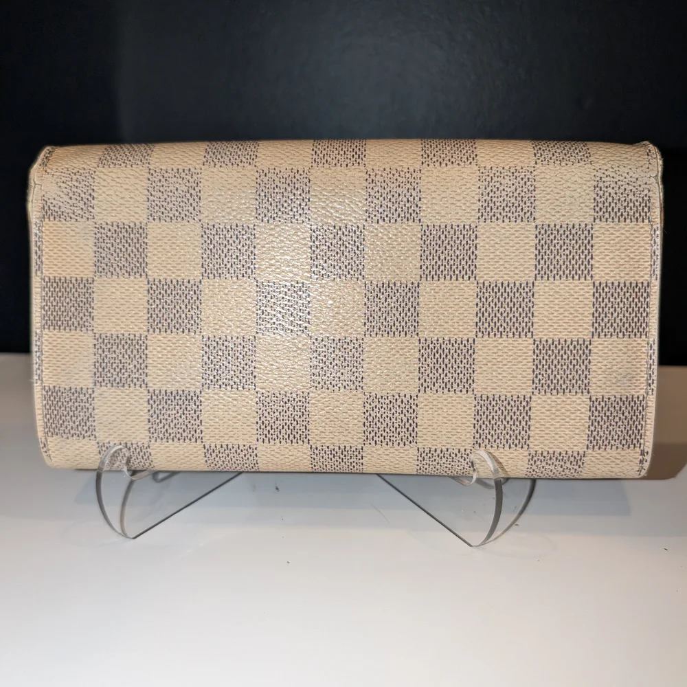 Louis Vuitton authentic louis