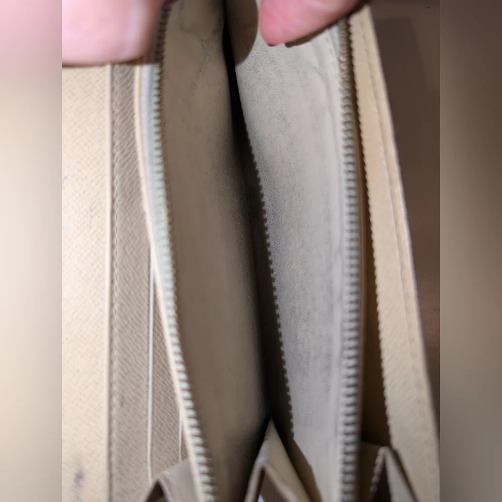 Louis Vuitton authentic louis