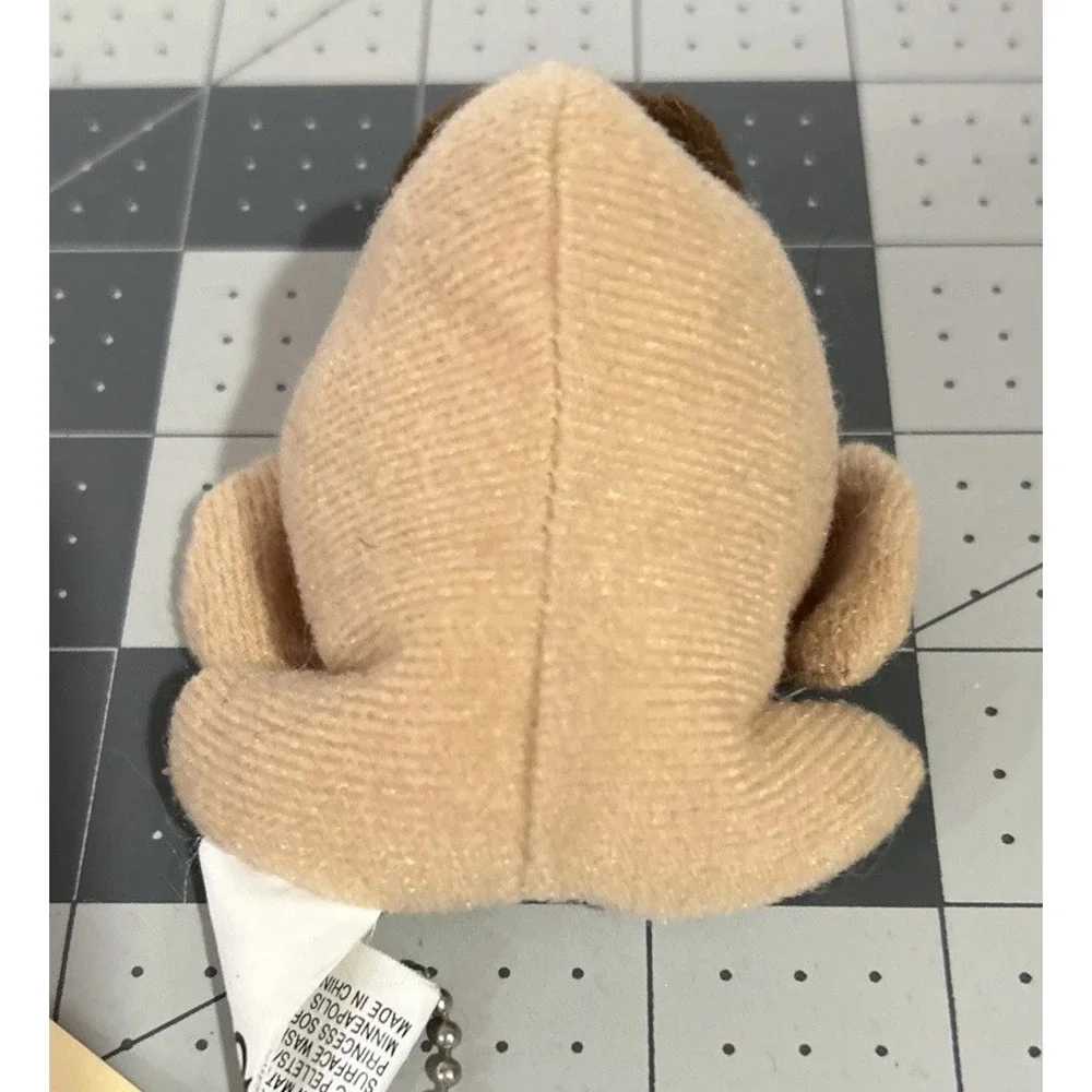 1997 WEEBEANIES COLLECTOR SERIES 1st EDITION keychain Juneau Walrus Plush w/card