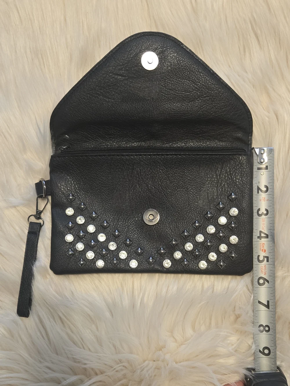 N/A sleek black