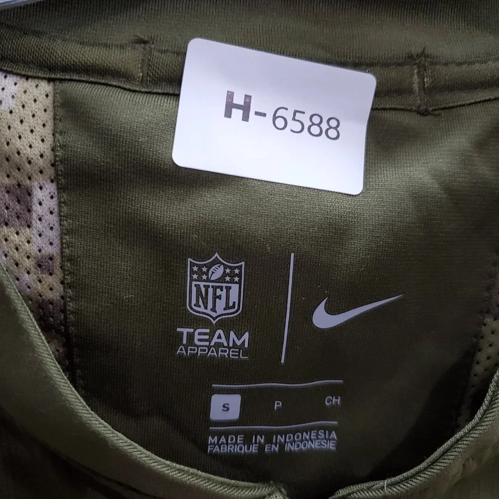 Nike *please carefully