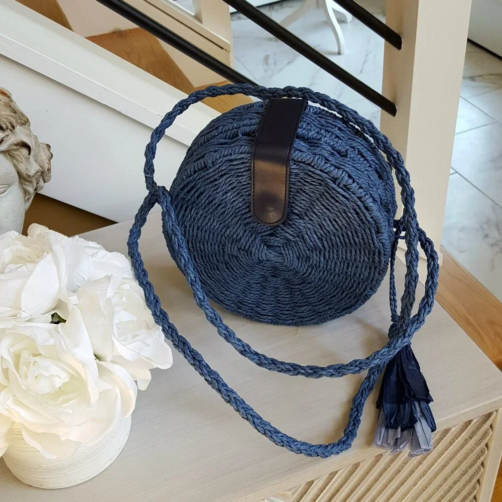 NWOT! BOHO Woven CROSSBODY BAG W/TASSEL
