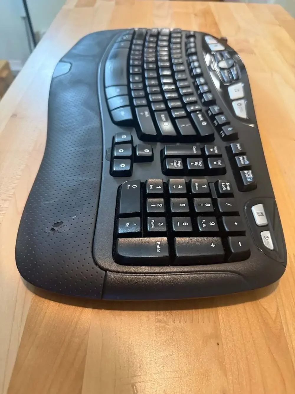 Logitech K350 Wireless Comfort Wave Ergonomic Keyboard WITH DONGLE!