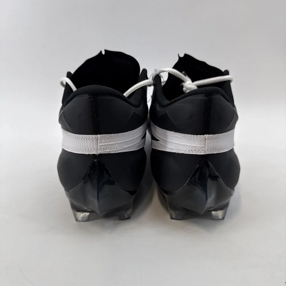 Nike footwear width