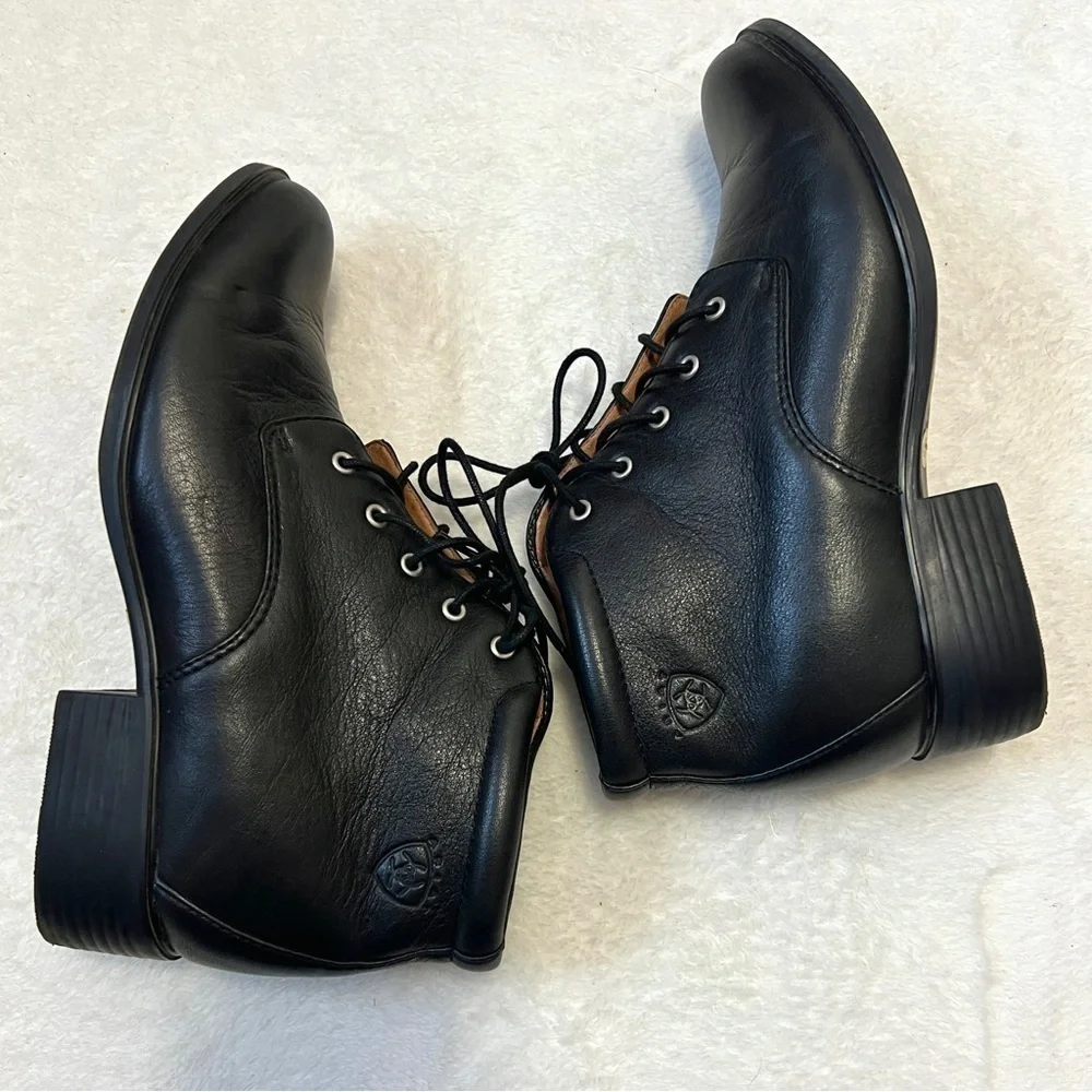 Ariat branded josie