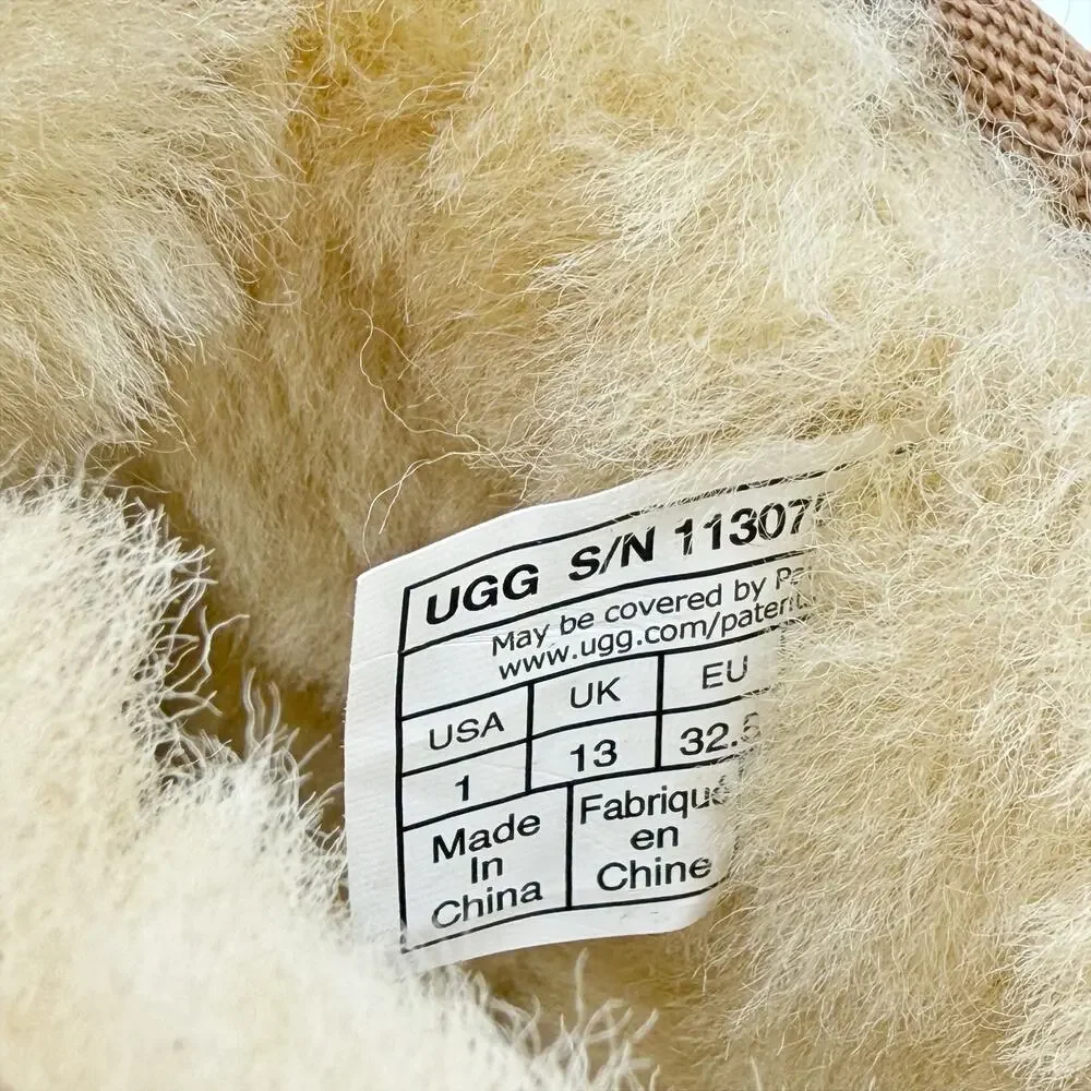 UGG kids classic