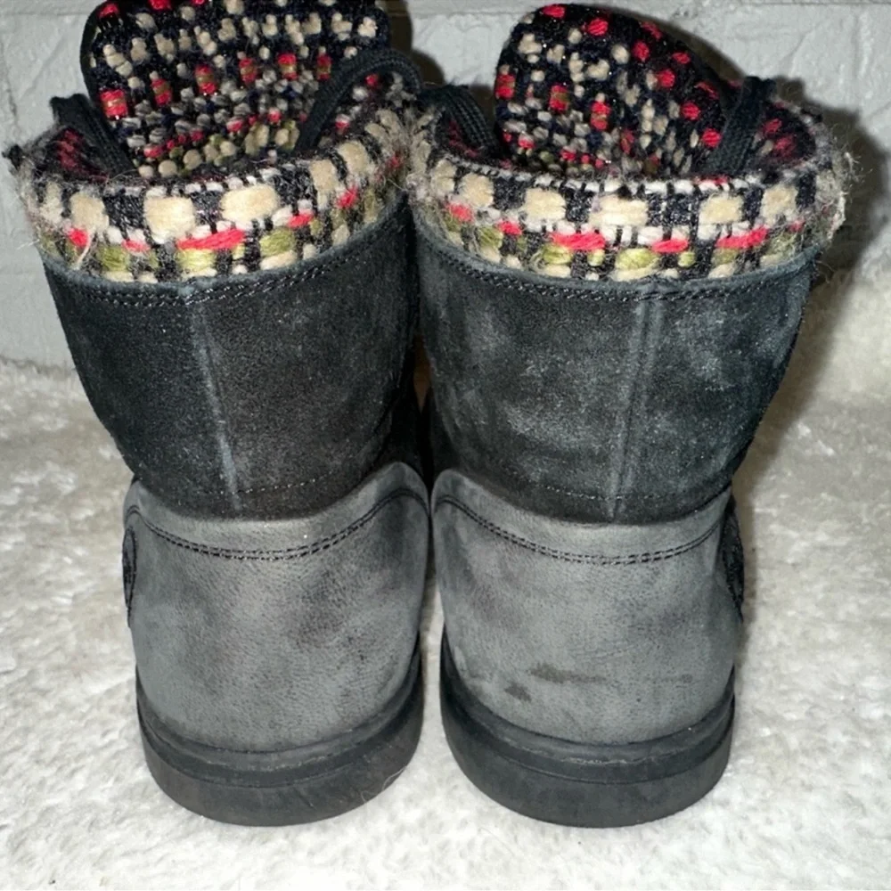 CHANEL 15a suede