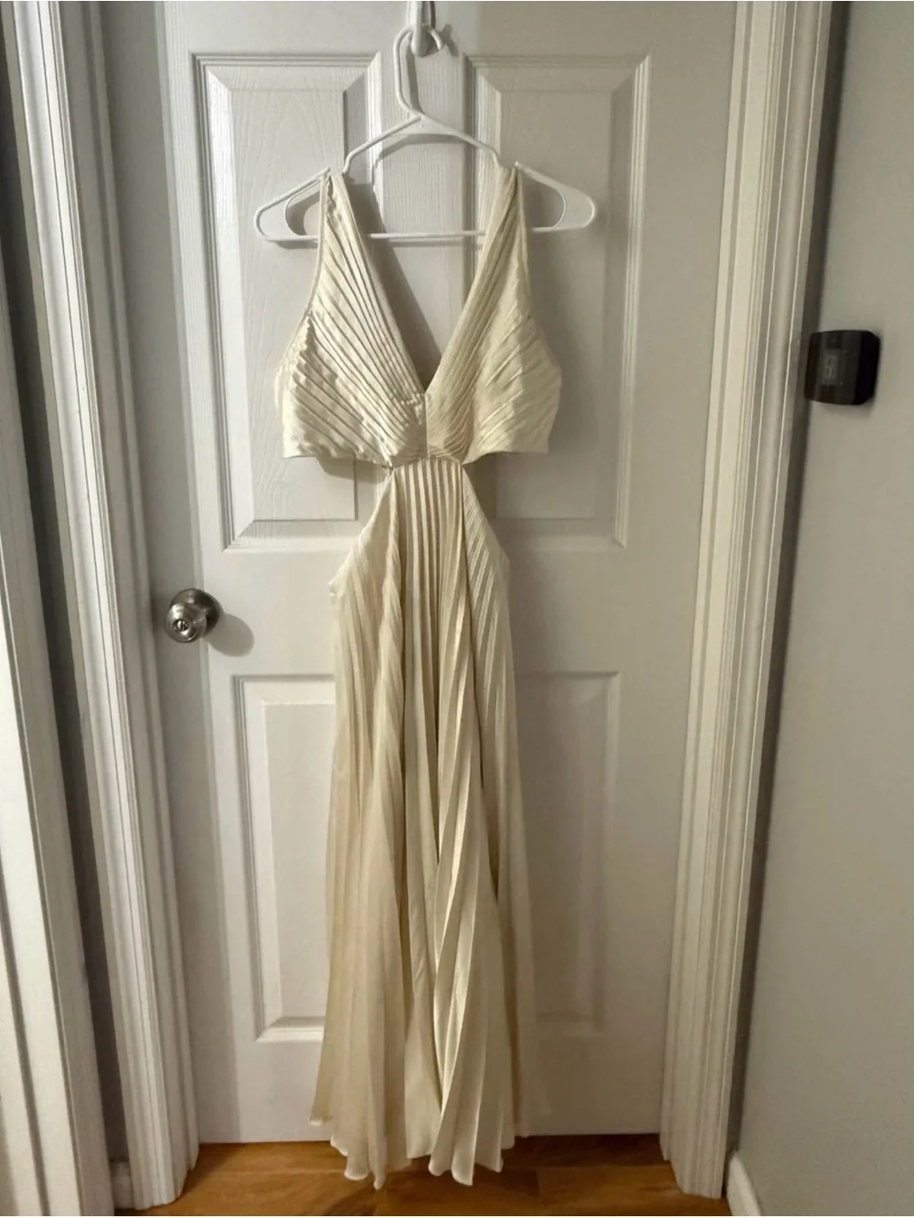 NWT Abercrombie & Fitch Satin White Pleated Maxi Dress