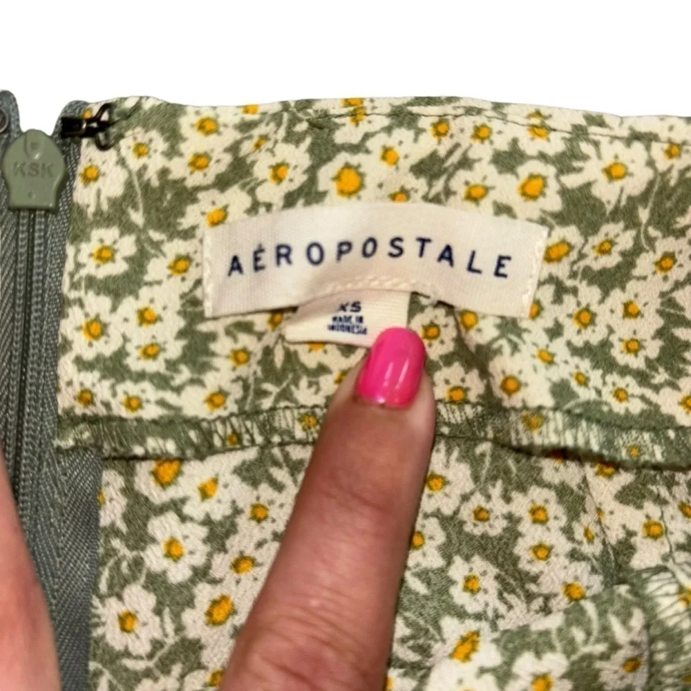 Aeropostale mini skirt