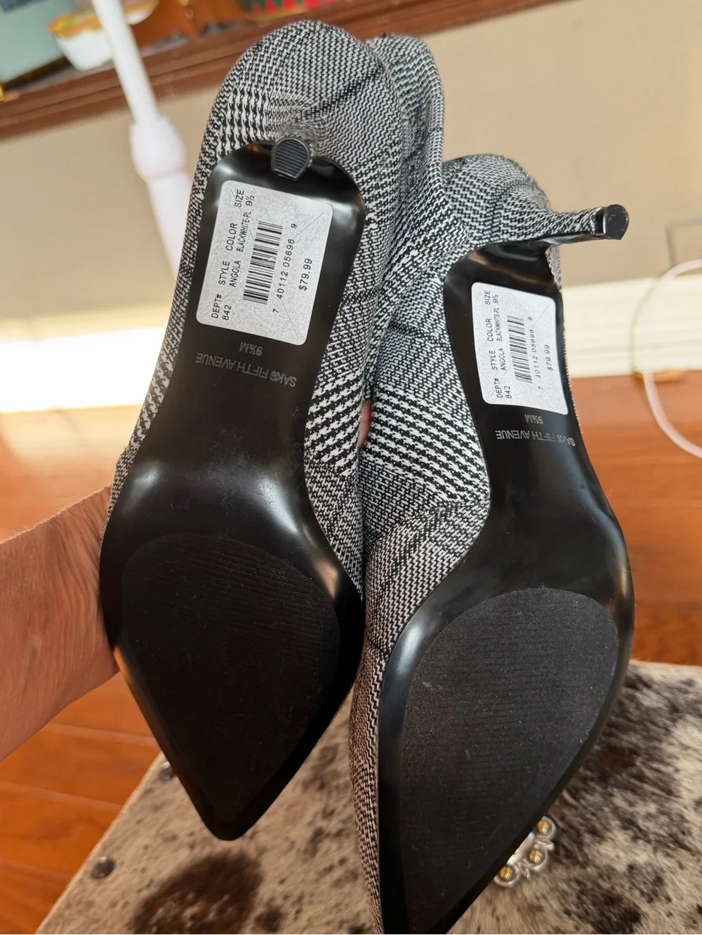 Saks Fifth Avenue step into