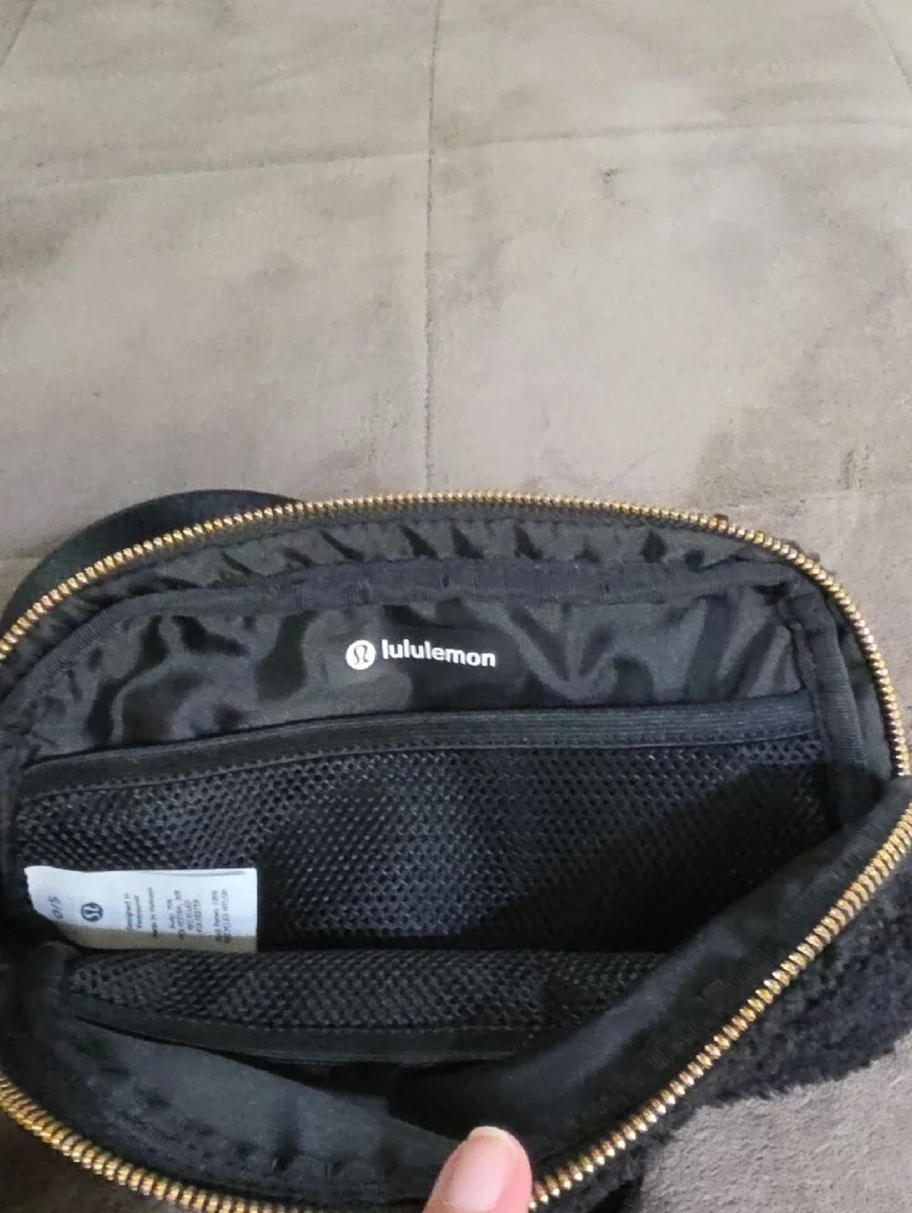lululemon athletica compact crossbody