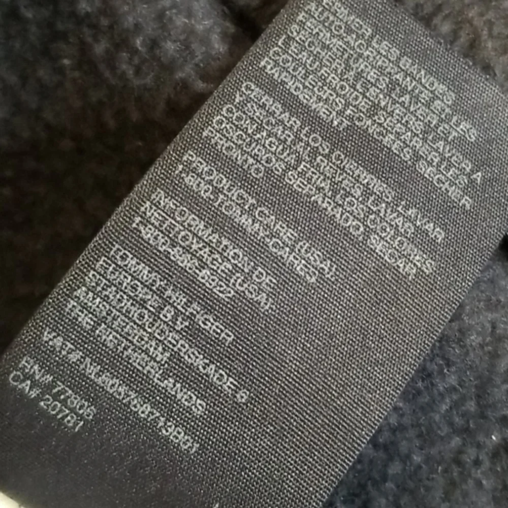 Tommy Hilfiger fleece zip up jacket s 6/7‎