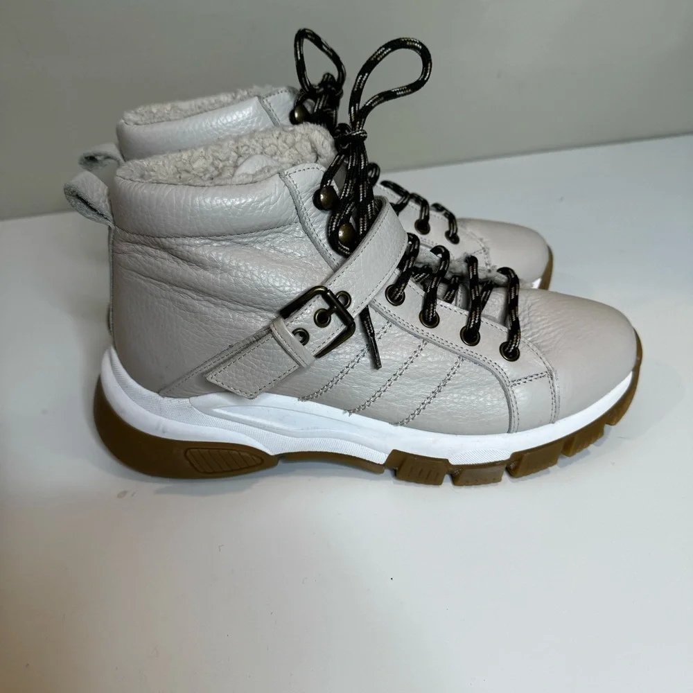Anthropologie lace up