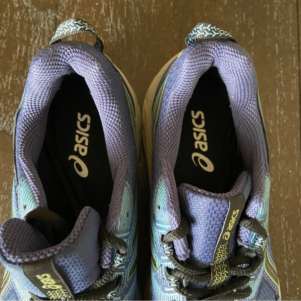 Asics gel venture