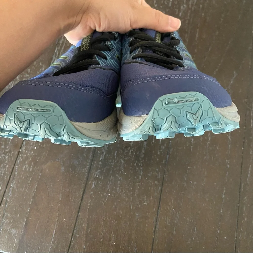 Asics gel venture