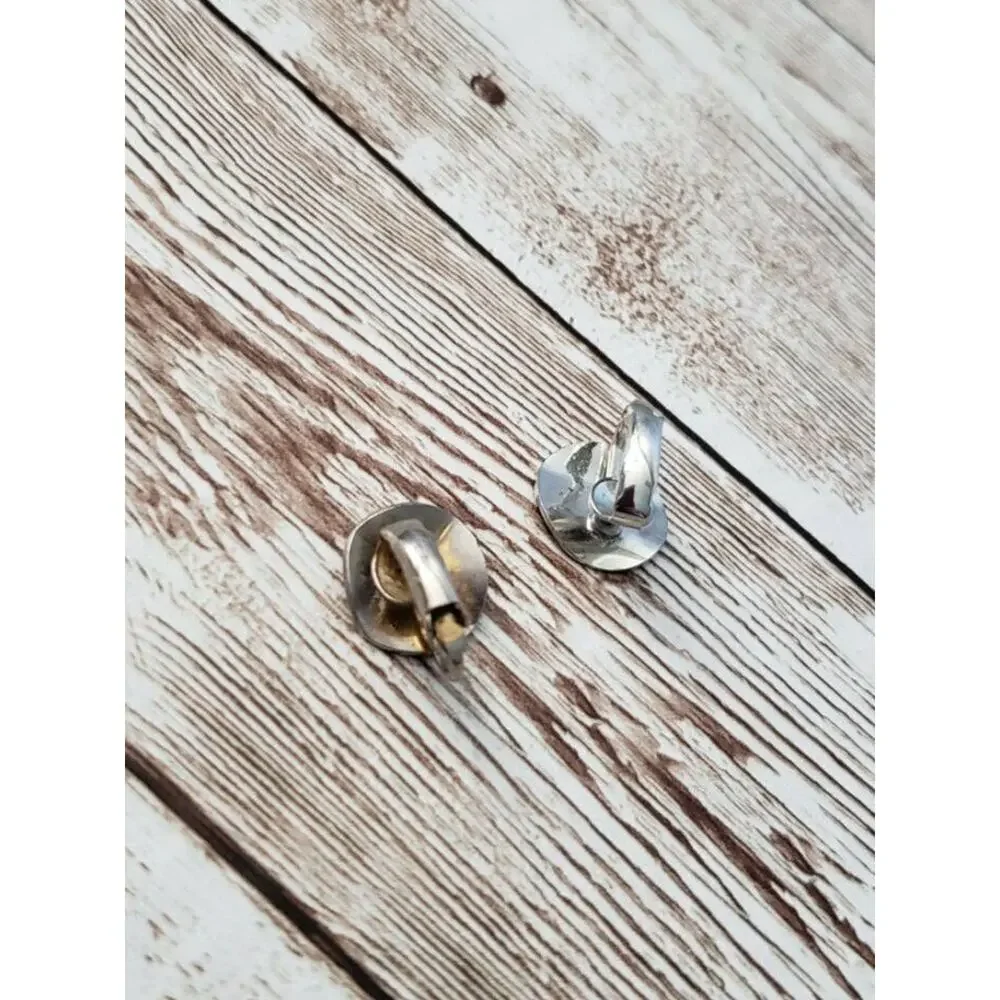Vintage clip earrings