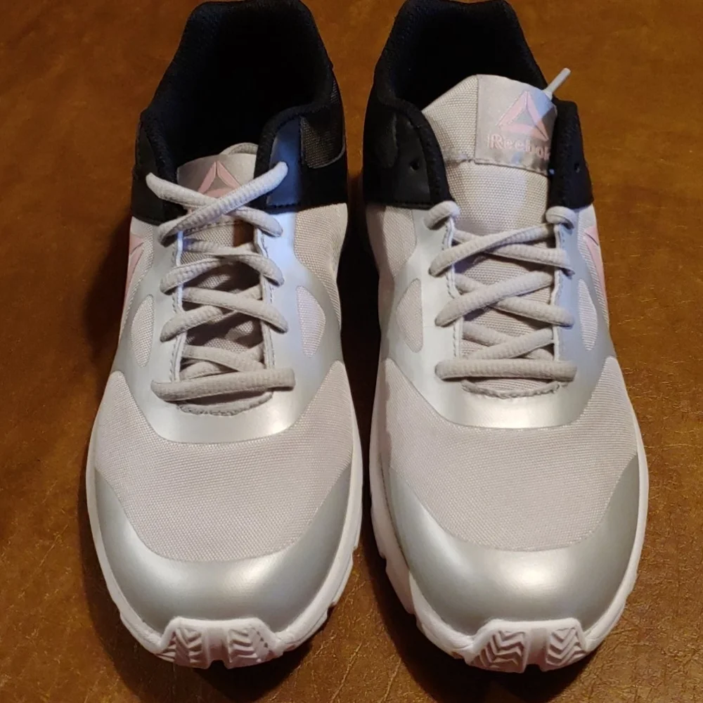 Reebok silver pink