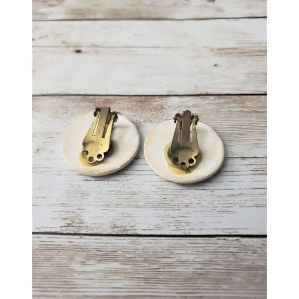 Vintage clip earrings