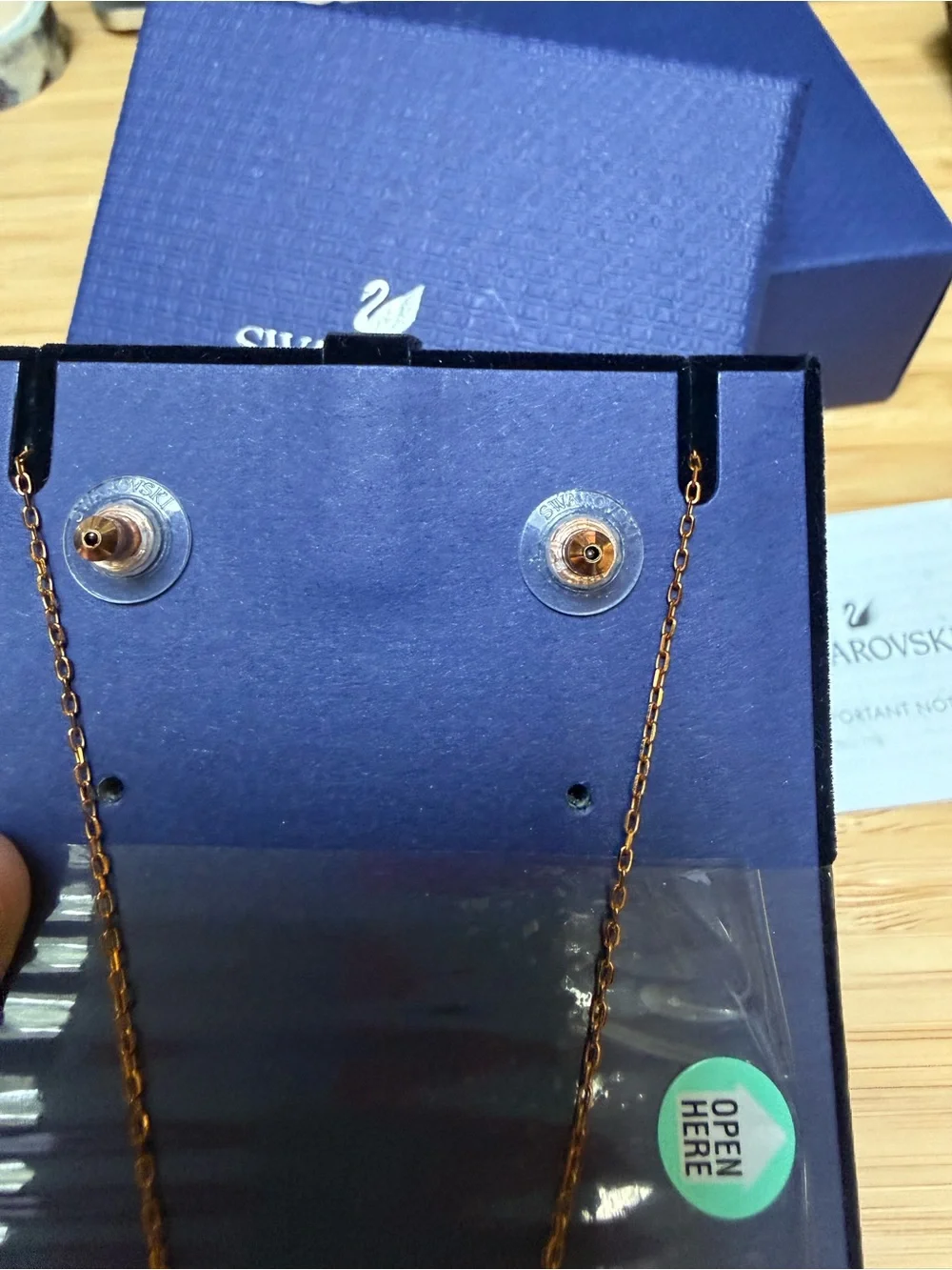 Swarovski clover necklace