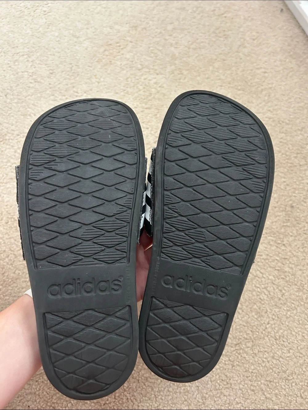 adidas classic slide