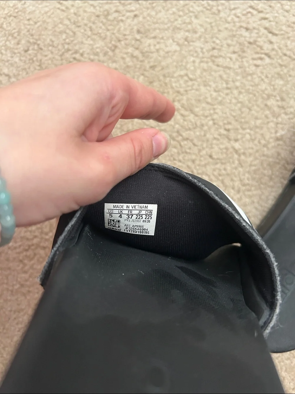 adidas classic slide