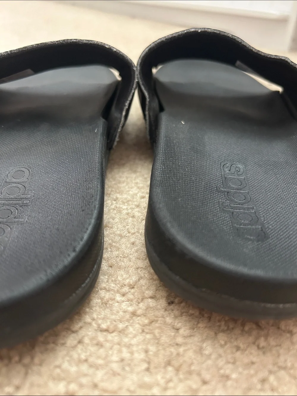 adidas classic slide