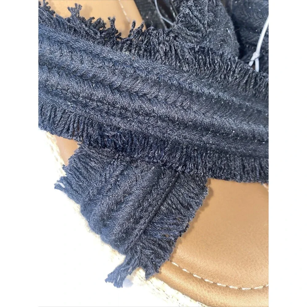 Universal Thread brand new