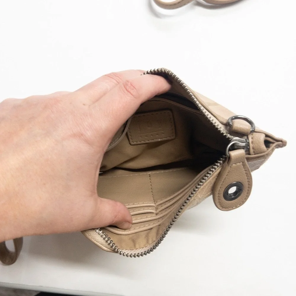 Joy Susan beige crossbody